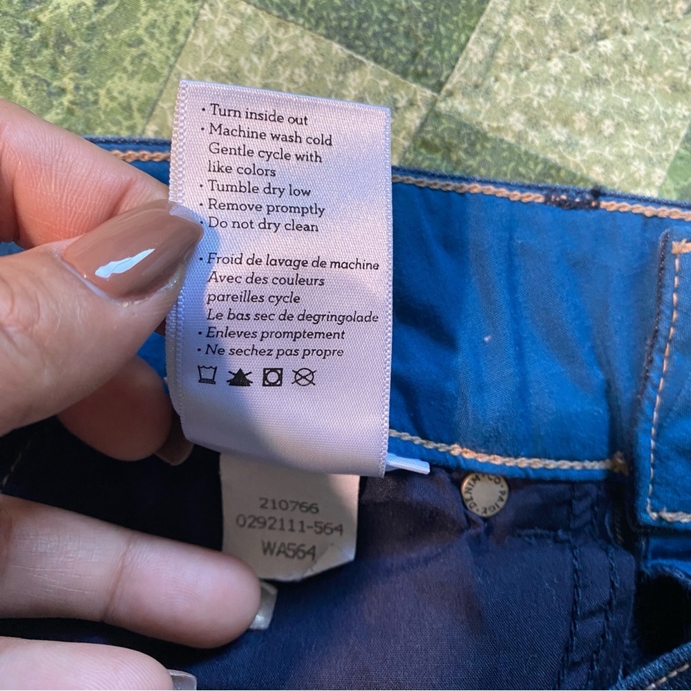 Paige Hidden Hills Straight Denim Cropped Capri Size 26 - Picture 4 of 12
